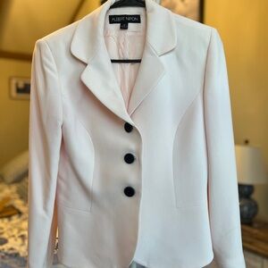 Albert Nipon Women's Cream Blazer